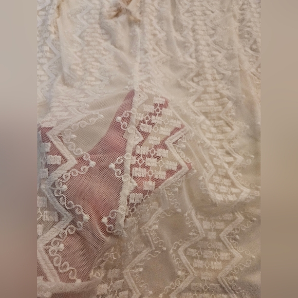 Everleigh Cream Lace Maxi Dress - Picture 12 of 16